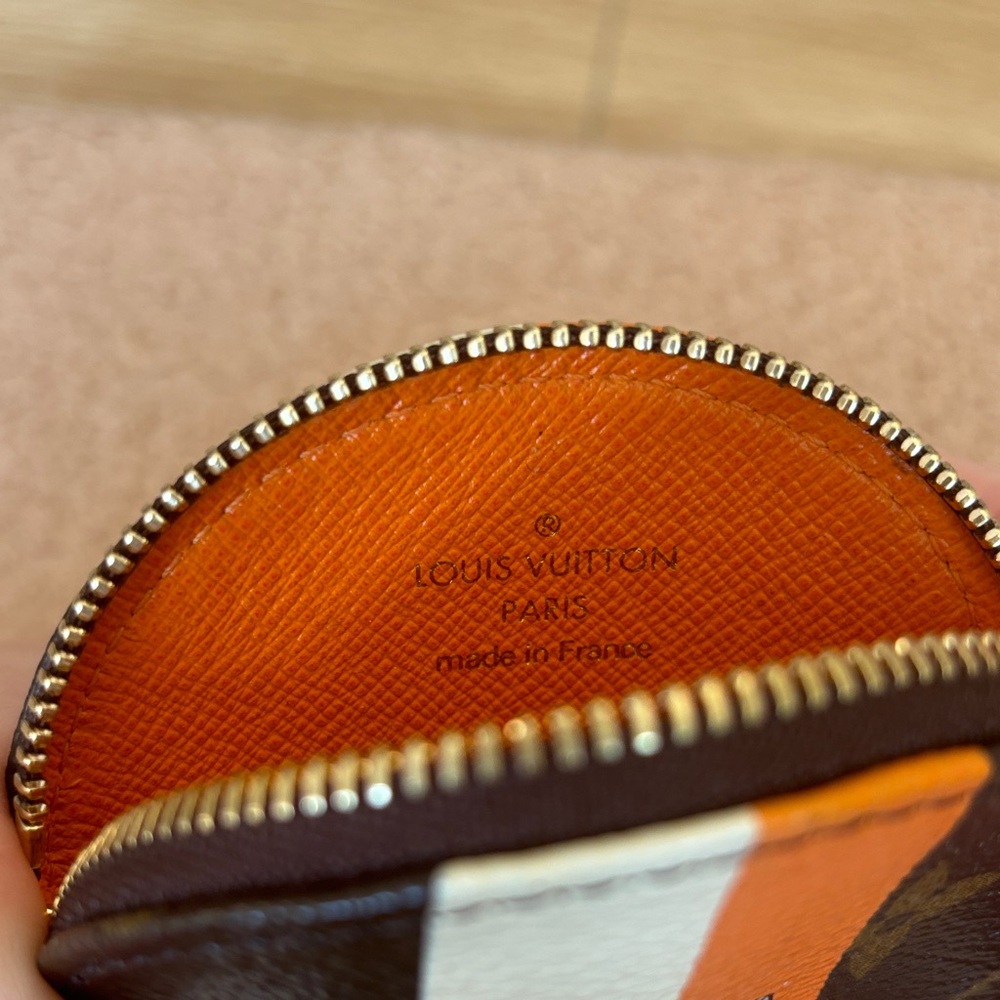 Louis Vuitton Groom Monogram Round Coin Pouch with Orange & Cream Stripes - Picture 7 of 9